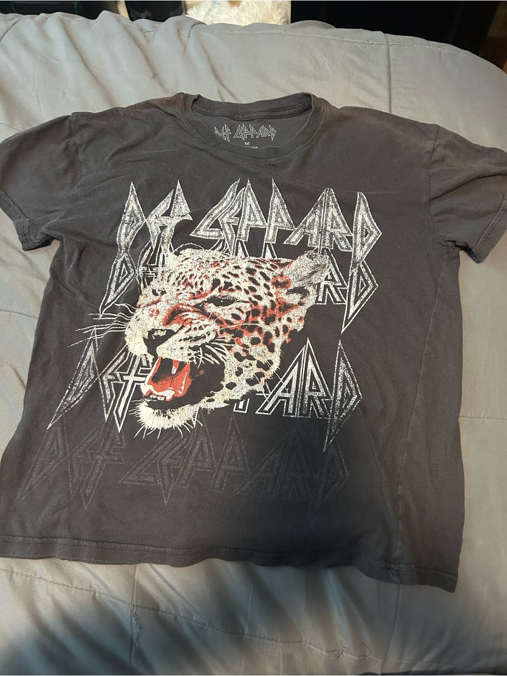 Def Leppard Kids Black Graphic Tee with Leopard Head
